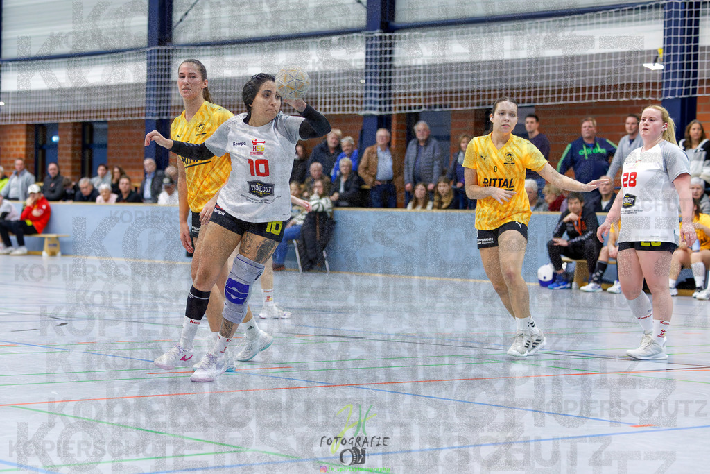Frauen Oberliga Mitte (HHV); HSG Eibelshausen/Ewersbach - HSG Wettenberg II | Frauen Oberliga Mitte (HHV); HSG Eibelshausen/Ewersbach - HSG Wettenberg II am 13.12.2025 in Steinbrücken (Sporthalle am Hammerweiher)Photo © 2025 - Jörg Heinrich - Realisiert mit Pictrs.com