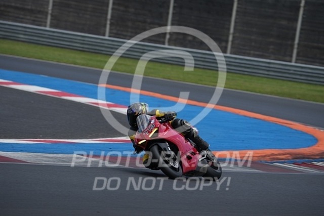 2024_05_25_PBK_24858 | Sportfotografie; SlowMotion; Video; Rennstrecke; Hafeneger; Speer; Racing; RSE; BMW; CBO; Trackday; Motorsportarena; Hockenheimring; Brno; Most; Barcelona; Valencia