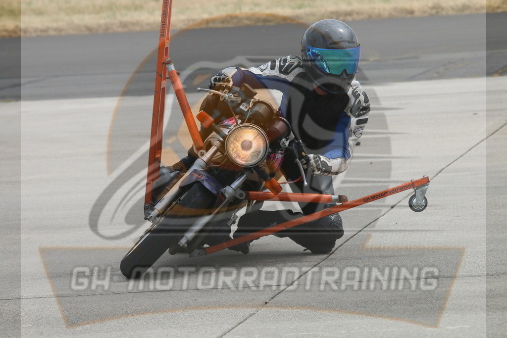IMG_3254 | gh-motorradtraining-foto.de - Realisiert mit Pictrs.com