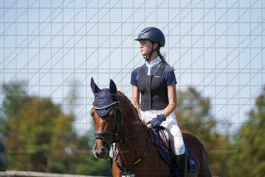 20230917-FAH09456 | Landsberg am Lech, 2023, Kaufbeuren, Kempten, Allgäu, Turnierfotografen Bayern, Fotoagentur Herrmann, Turnierbilder, Reitsport Fotos, Pferdefotograf, Augsburg, Bad Tölz, Dachau, Karlsfeld, Memmingen, Buchloe, Schwabmünchen