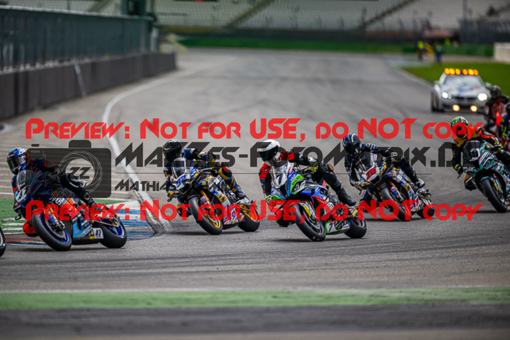 MaZZes_FotoMatrix_220925_8409 | IDM1000