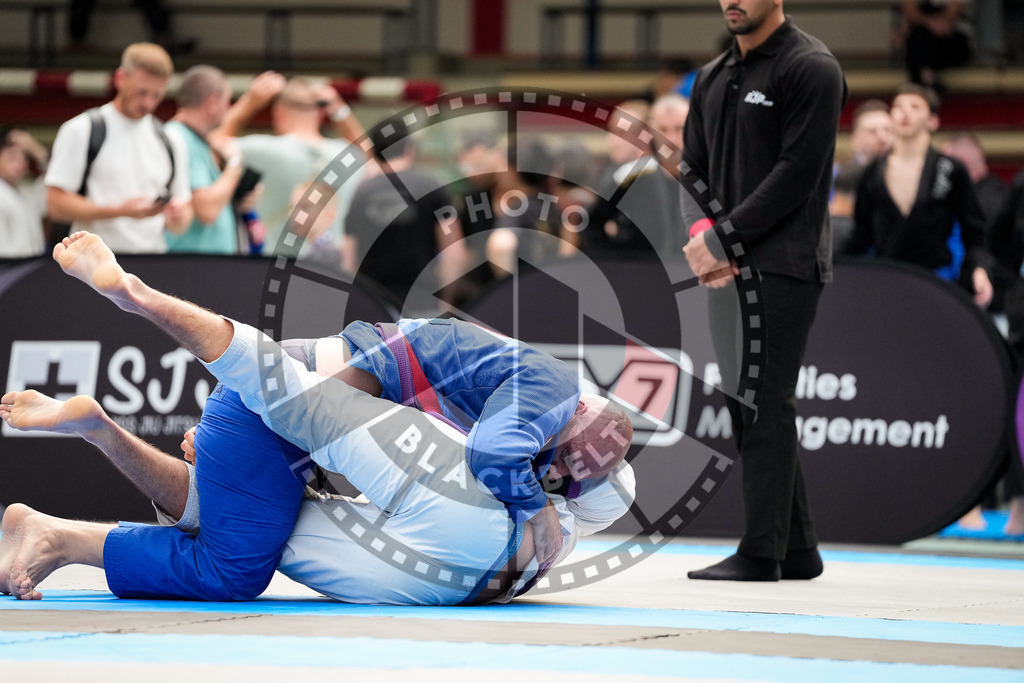 20250920PBB1389 | Athletes compete during the AJP Tour Hamburg International Jiu-Jitsu Championship, on September 20, 2025 in Hamburg, Germany. © Chiara Dazi / photoblackbelt