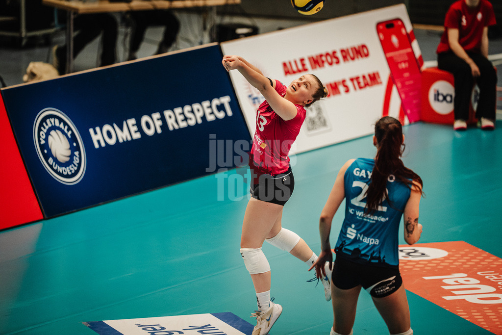 Volleyball | Frauen | Saison 2025/2026 | Volleyball Bundesliga | ETV Hamburger Volksbank Volleys vs. VC Wiesbaden | 14.03.2026 | Lilly Bietau (#13, VC Wiesbaden)