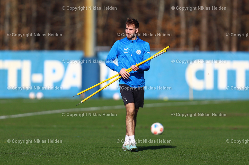 NH_HolsteinKiel_Training_03032026 | #3 Marco Komenda (Holstein Kiel)Fußball I Herren I Training I Saison 2025-2026 I Holstein Kiel I 03.03.2026 I Citti-Fußballpark