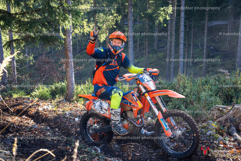 fuernholzer_241026-C1-278 | Fotografische Impressionen von der Red Stag Enduro Extreme by fuernholzer-photography.com. Endurosport in Österreich fotografisch festgehalten von fuernholzer. Auftragsfotografie für Private, Gewerbefotos und Industriefotografie. Eventfotografie, Sportfotografie und Motorsportfotografie. Anbieter von Fotoworkshops, Fototraining, fotografischen Vorträgen und Fotoseminaren.