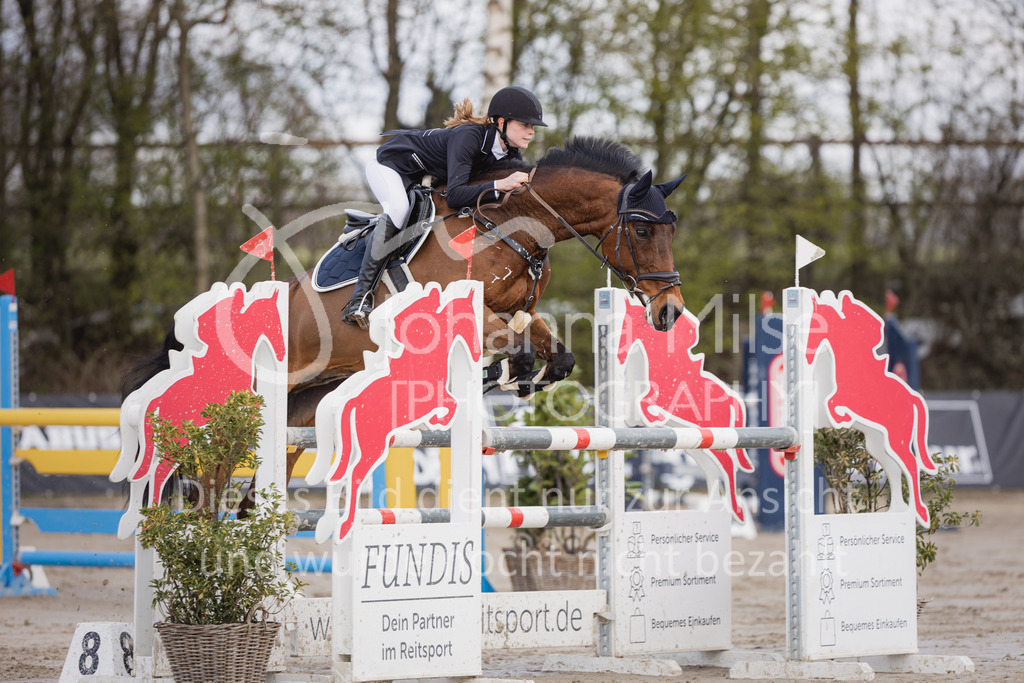 220403_HF-Laar_L-Spr-202 | SEASON OPENING 2022
Herford Laar
03.04.2022
11 Springprüfung Kl.L m.Siegerrunde