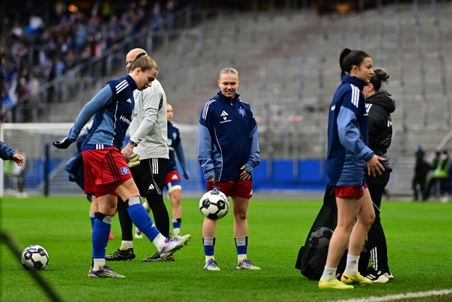 Fußball I Frauen I Saison 2025-2026 I DFB-Pokal I Achtelfinale I Hamburger SV - Bayer 04 Leverkusen I 14414 | Der Sportfotograf. - Realisiert mit Pictrs.com