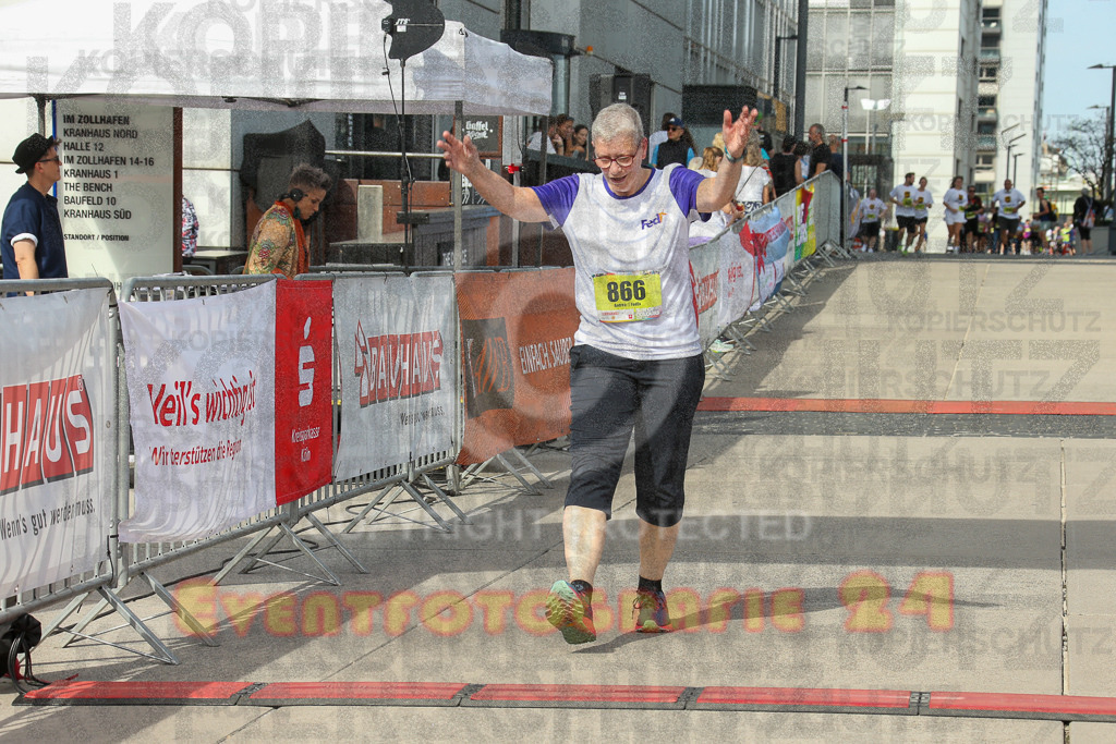 250920_1348_EX1_6747 | Sportfotografie im Rhein-Sieg Kreis, Köln, Bonn, NRW, Rheinland Pfalz, Hessen, etc. Unser Tätigkeitsfeld umfasst den Laufsport vom Volkslauf über den Marathon, Duathlon, Triathon bis zum Ultralauf wie Kölnpfad Ultra oder Schindertrail.