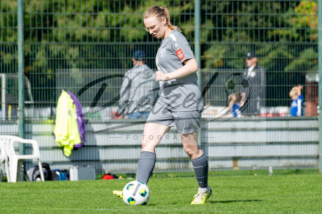 20260906_RULSVK_0185 | Fußball, Frauen:   beim Spiel der Kreisliga zwischen SG Rulle/Haste vs. SV Kettenkamp am 06.09.2026 im Stavermann-Sportpark in Rulle/Wallenhorst, Deutschland.(Foto von Nico Paetzel) - Realisiert mit Pictrs.com
