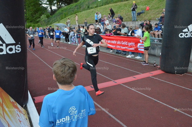 19-38-11_ | Meisterchip Fotoshop - Realisiert mit Pictrs.com