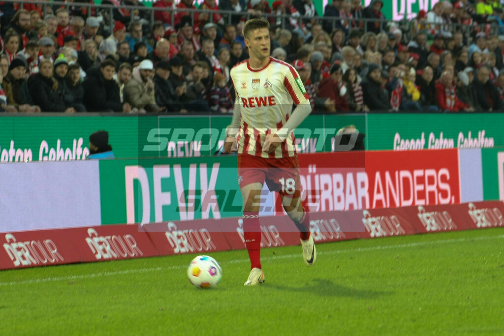 1. FC Köln - FC Augsburg | Rasmus Carstensen - © Sportfoto-Sale (MK) - Realisiert mit Pictrs.com