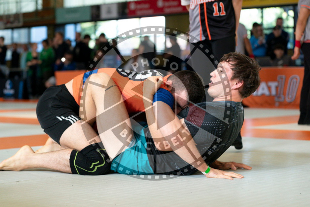 20240915PBB1718 | Athletes compete during the Grappling Industries’ grappling and Brazilian jiu-jitsu competition in Berlin, on September 15, 2024.