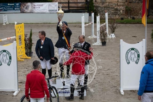 2B4A3322 | pixelfaenger - Realisiert mit Pictrs.com