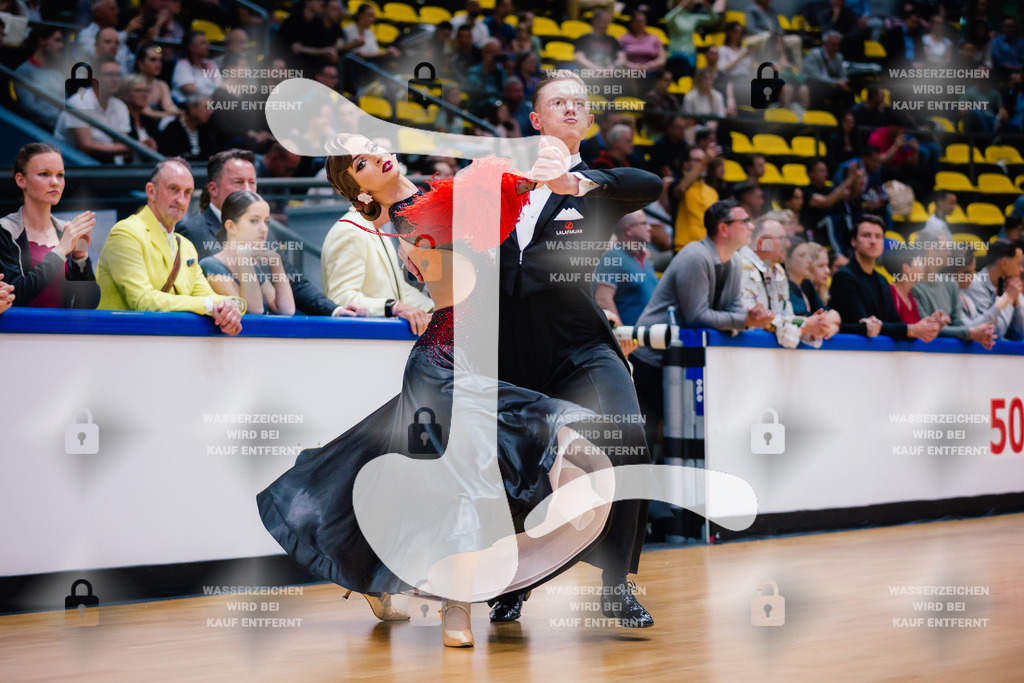 Hessen Tanzt WDSF International Open Standard 4th (48) Erik Kem _ Viktoria Grushevskaja (TTC München)-2025-05-17-0063 | Webshop for digital downloads and prints of dance sport, event & show photographer Julian Link - Realisiert mit Pictrs.com