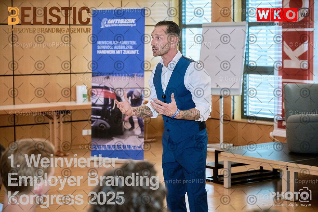 052_202509_EmployerBranding_NZ9_1667 | proPHOTO - Realisiert mit Pictrs.com