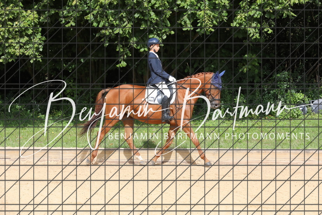 AZ2A2047 | Benjamin Bartmann Photomoments