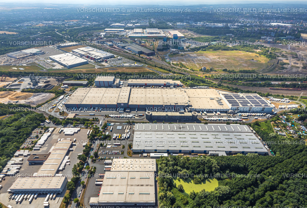 Dortmund220704224 | Luftbild, Gewerbegebiet mit Kaufland Logistik, Feineisenstraße, ehemaliges Westfalenhütte Gelände, Borsigplatz, Dortmund, Ruhrgebiet, Nordrhein-Westfalen, Deutschland