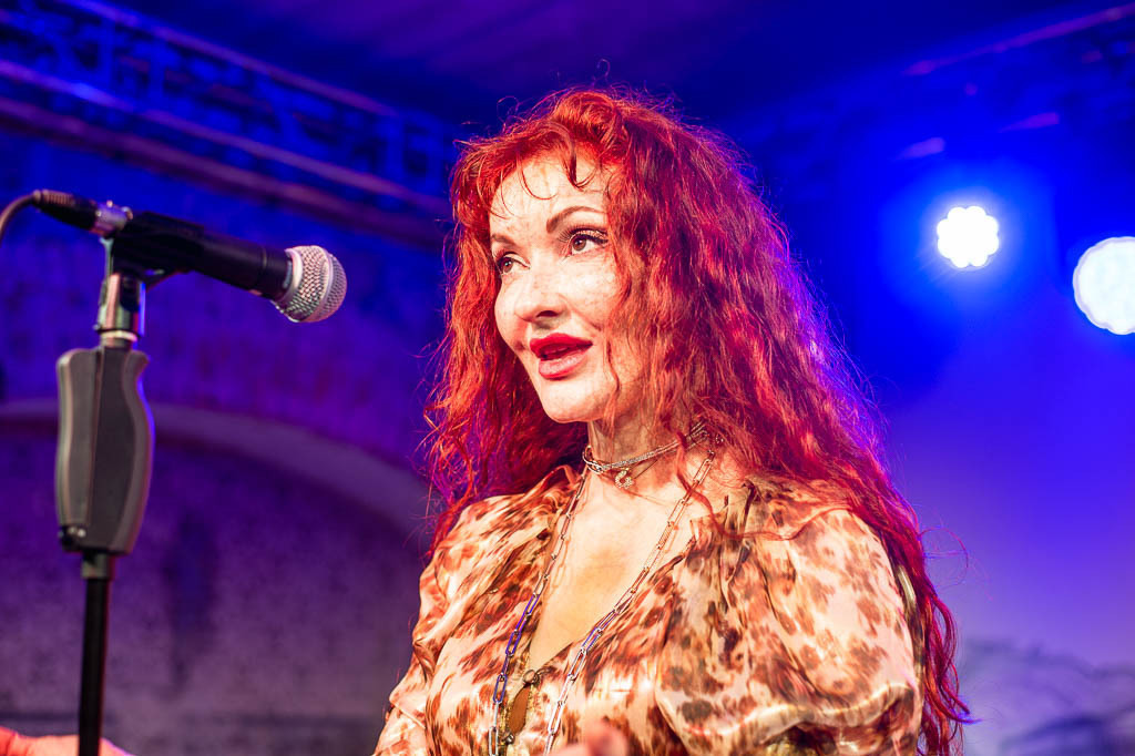 Maria Markesini Konzert | Maria Markesini meets Klazz Brothers im Forte Belvedere Leisnig zum Festival Hallo Leisnig 2022. - Realisiert mit Pictrs.com