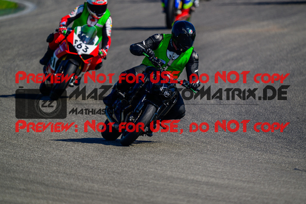 MaZZes_FotoMatrix_240520_6007705_3418 | INST