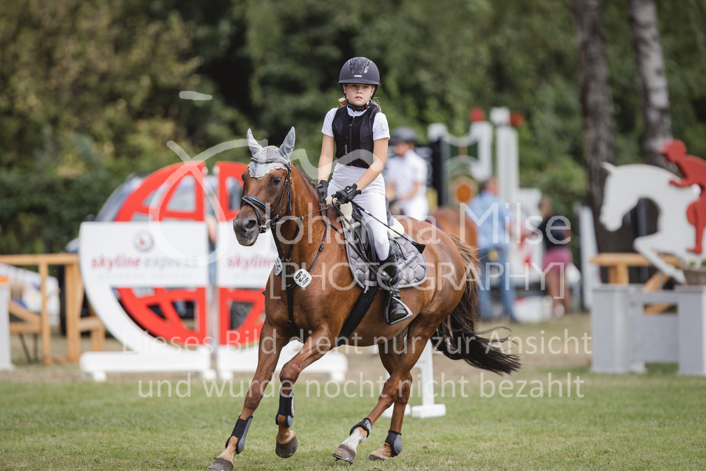 230714_LC_Mini-217 | Deine schönsten Turniermomente als professionelle Fotos! Entdecke hochwertige Pferdesport-Fotografie im Online-Shop. Jetzt Fotos finden & bestellen!