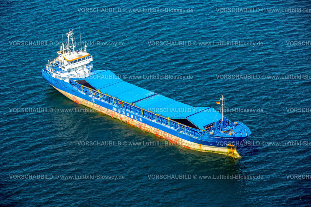 Luebeck15070593Travemuende | Wessels, Wilson Dunmore, Frachtschiff liegt auf Reede in der Lübecker Bucht, Ostsee , Lübecker Bucht, Hansestadt, , Deutschland