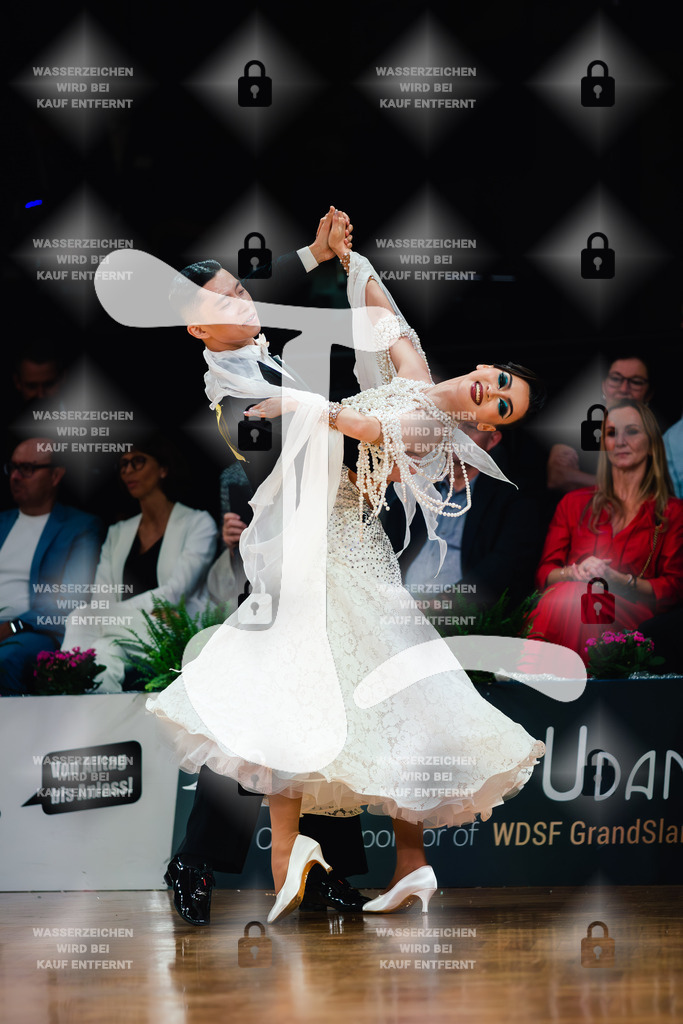 GOC 2025 - WDSF PD Super Grand Prix Standard 12th (31) Yongze Li _ Tianqing Feng (China)-2025-08-21-1669 | Webshop for digital downloads and prints of dance sport, event & show photographer Julian Link - Realisiert mit Pictrs.com