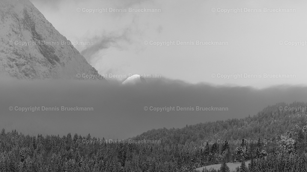 Blick über Mittenwald | Dennis-Brueckmann-Fotografie - Realisiert mit Pictrs.com