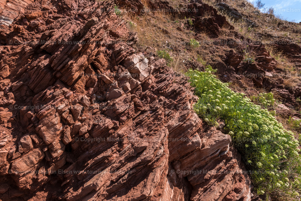Helgoland_ELS_4116030818 | Helgoland - Aufnahmedatum: 04.08.2018, Aufnahmehöhe:  m, Koordinaten:  - , Bildgröße: 8256 x  5504 Pixel - Copyright 2018 by Martin Elsen, Kontakt: Tel.: +49 157 74581206, E-Mail: info@schoenes-foto.deSchlagwörter:Schleswig-Holstein,Landkreis Pinneberg,Düne,Hochseeinsel,Börteboote,Meer,Küste,Halunder,Oberland,Unterland,Strand,Seehunde,Robben,Lange Anna,Felsen,Roter Felsen,Luftbild,Luftbilder,Bastölpel - Realisiert mit Pictrs.com