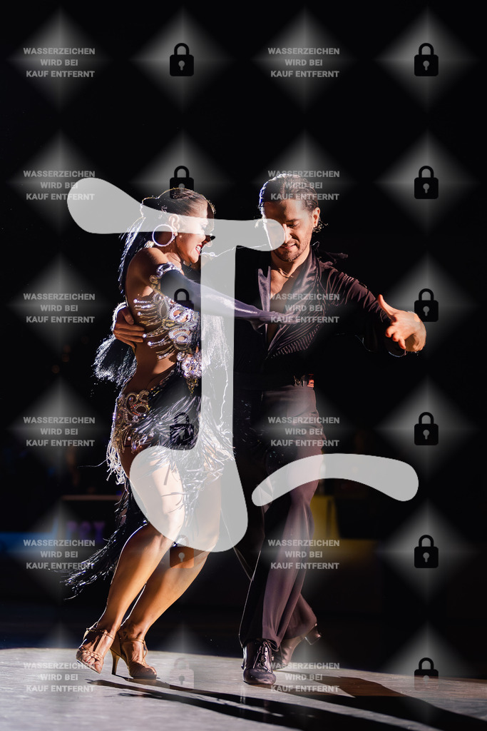 Goldstadtpokal 2025 - WDSF World Open Latin 1st (19) Charles-Guillaume Schmitt _ Elena Salikhova (France)-2025-01-26-2755 | Webshop for digital downloads and prints of dance sport, event & show photographer Julian Link - Realisiert mit Pictrs.com