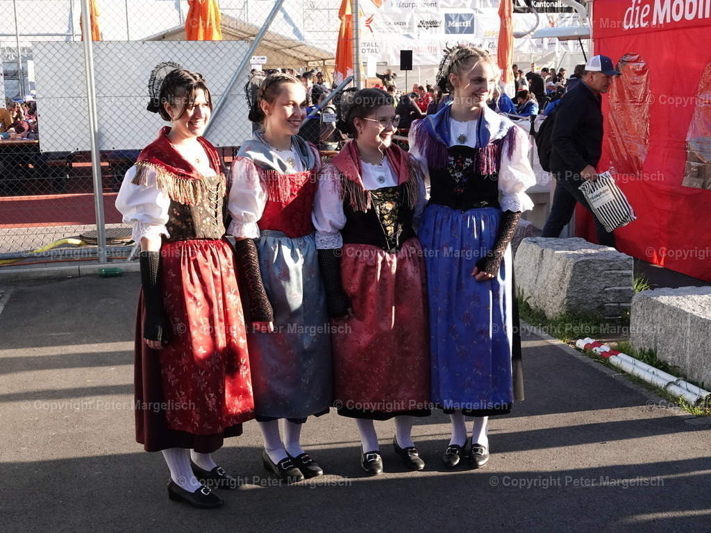 DSC07325 | Schwingen - Realisiert mit Pictrs.com