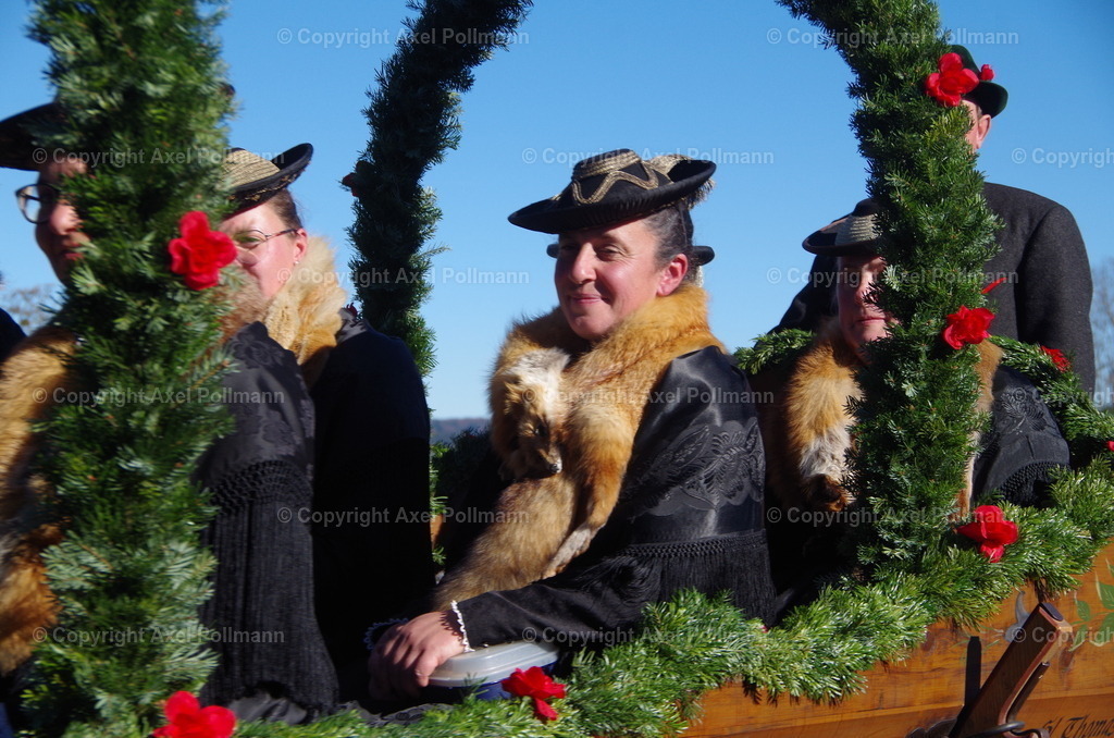 IMGP8090 | fotografiert von Axel PollmannLeonhardi Wallfahrt Benediktbeuern und Murnau, Fronleichnam, Fasching, Landschaft im Loisachtal und Benediktbeuern  - Realisiert mit Pictrs.com