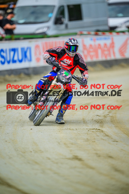 MaZZes_Fotomatrix_20250502_6007705_5877 | UE40