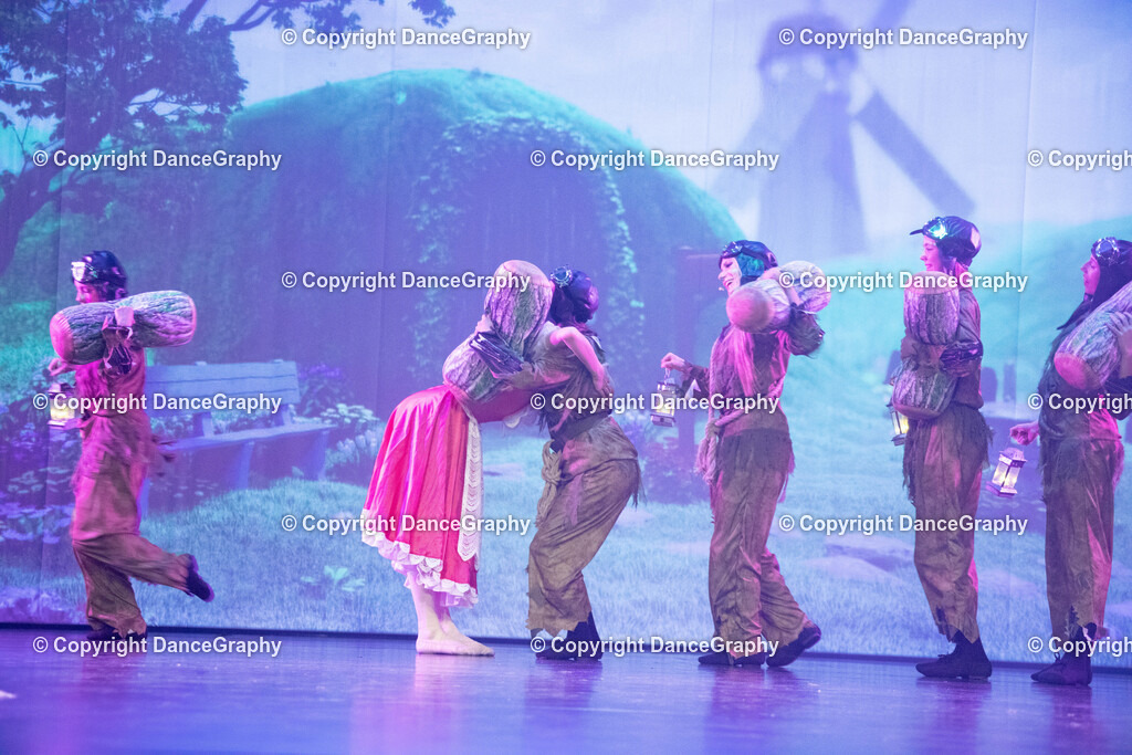 GPHY3184 | DanceGraphy - Realisiert mit Pictrs.com