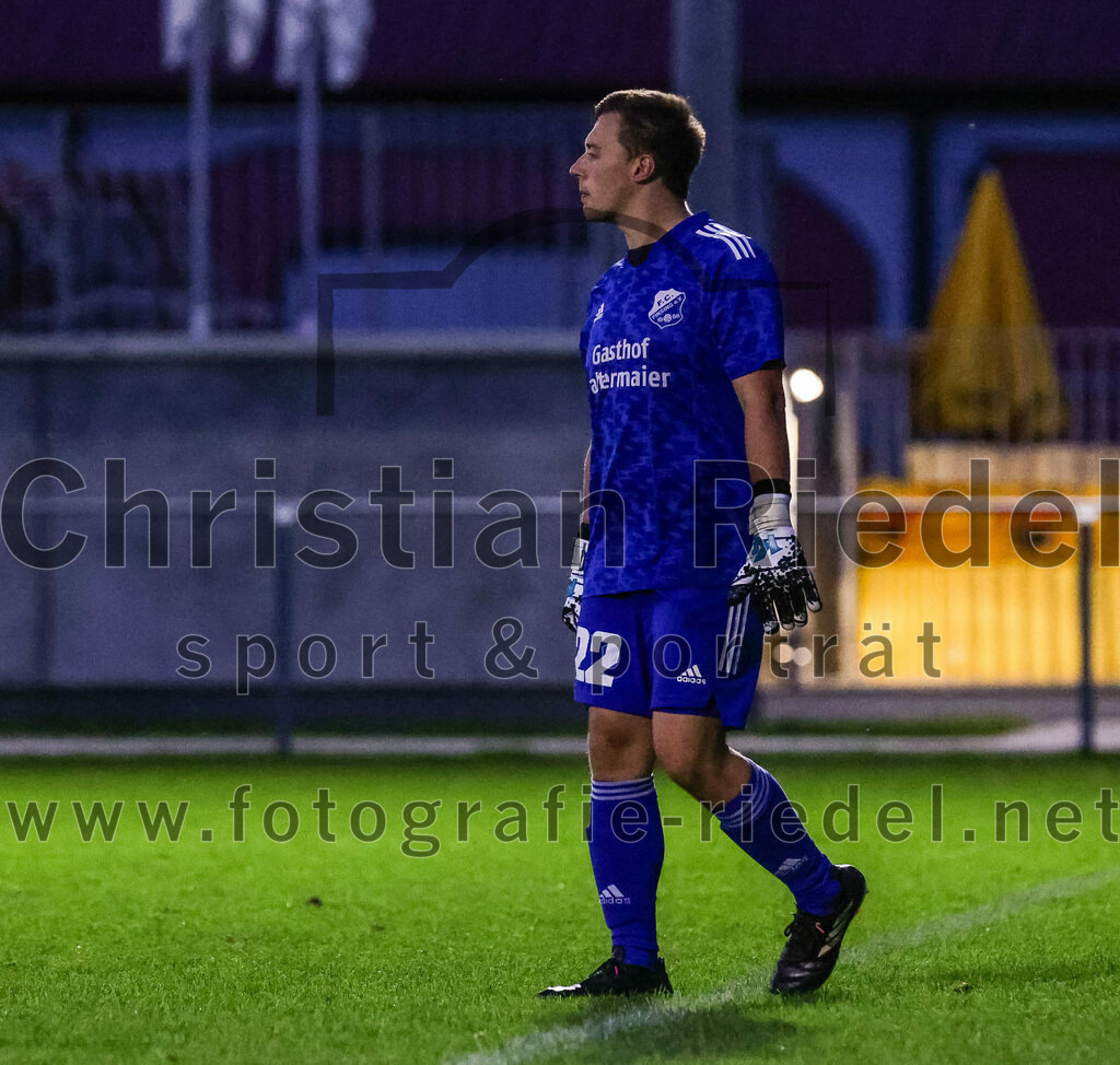 2023-08-01_066_FC_Finsing_gegen_SpVgg_Altenerding | Finsing, Deutschland, 01.08.2023:
Fußball, TOTO Pokal 2023 / 2024, 1. Spieltag, FC Finsing gegen SpVgg Altenerding, Endergebnis: 0:5

Torwart Tobias Forchhammer (FC Finsing, #22)

Foto: Christian Riedel / fotografie-riedel.net
