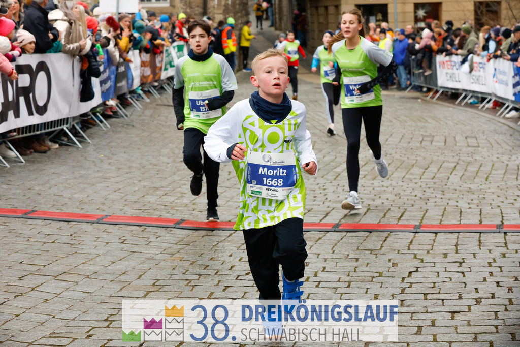 1700m Stadtwerke Jugendlauf | 3 Koenigslauf 2024 1700m Stadtwerke Jugendlauf - Realisiert mit Pictrs.com