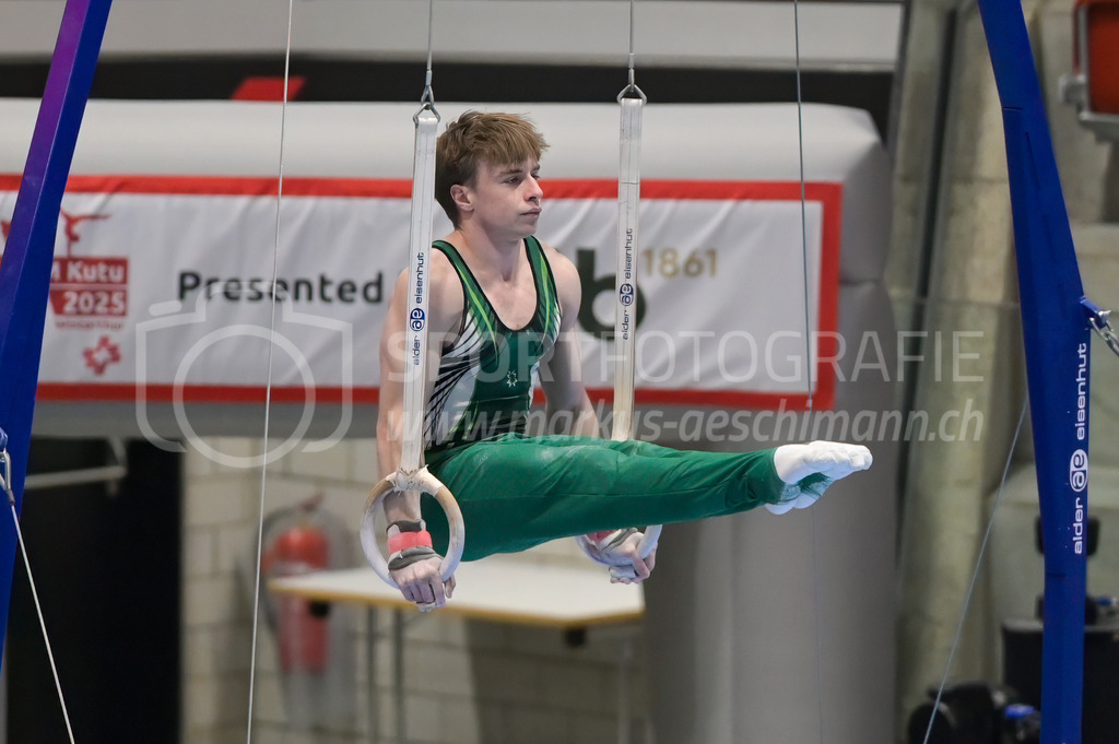 Schweizer Meisterschaften Kunstturnen Mannschaften Männer (A) - 22. November 2025 | Schweizer Meisterschaften Kunstturnen Mannschaften Männer (A)AXA Arena, WinterthurBild: Sportfotografie Markus Aeschimann | www.markus-aeschimann.ch - Realisiert mit Pictrs.com