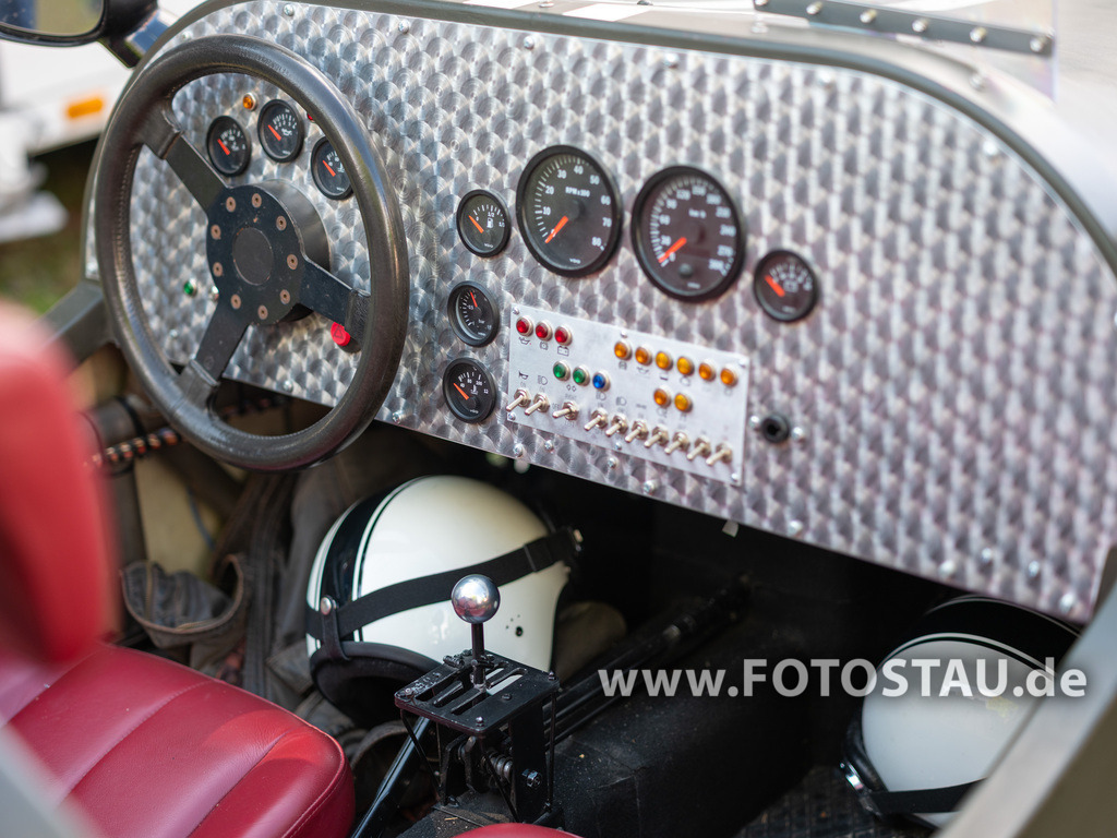 20250928-00195 | Quakenbrück 2025 Oldtimer und Youngtimer Treffen - Realisiert mit Pictrs.com