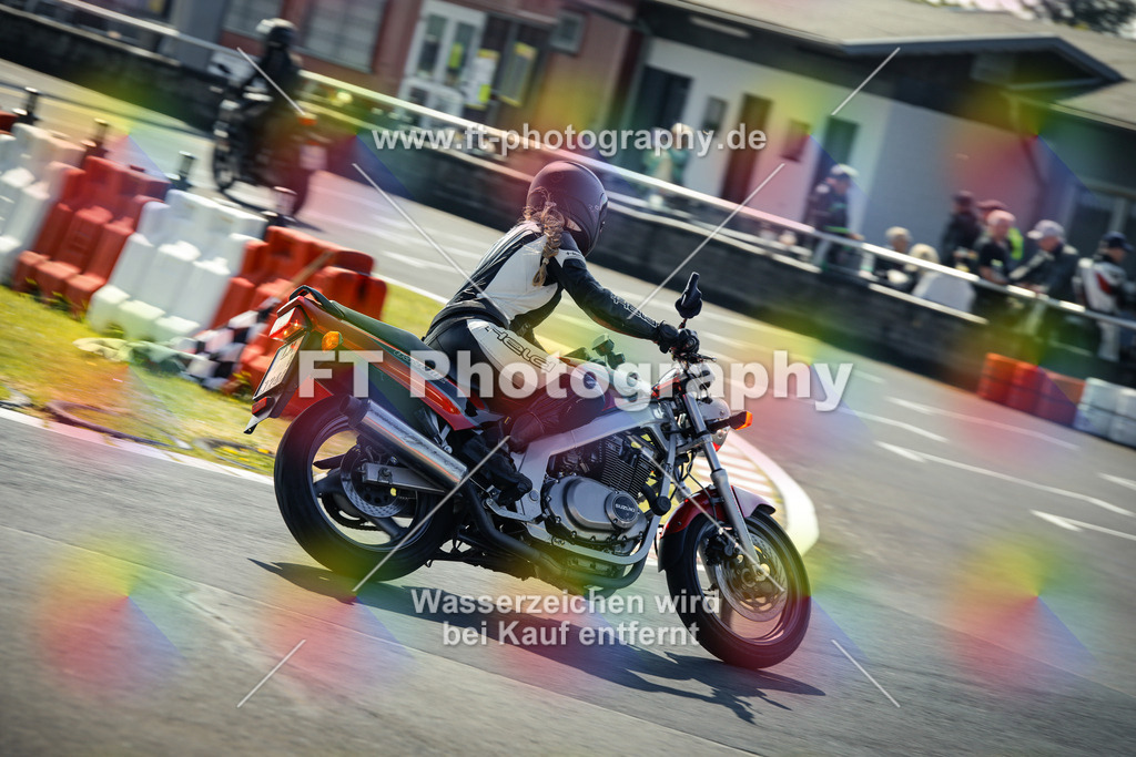 OBK_Mai_Martina_Markus-10267 | Hier findet Ihr Bilder von Touristenfahrten auf der Nürburgring Nordschleife oder von anderen Veranstaltungen die ich besucht habe. Viel Spass beim Durch Schauen 