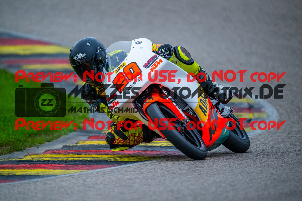 MaZZes_FotoMatrix_240503_6007705_1312 | KTM