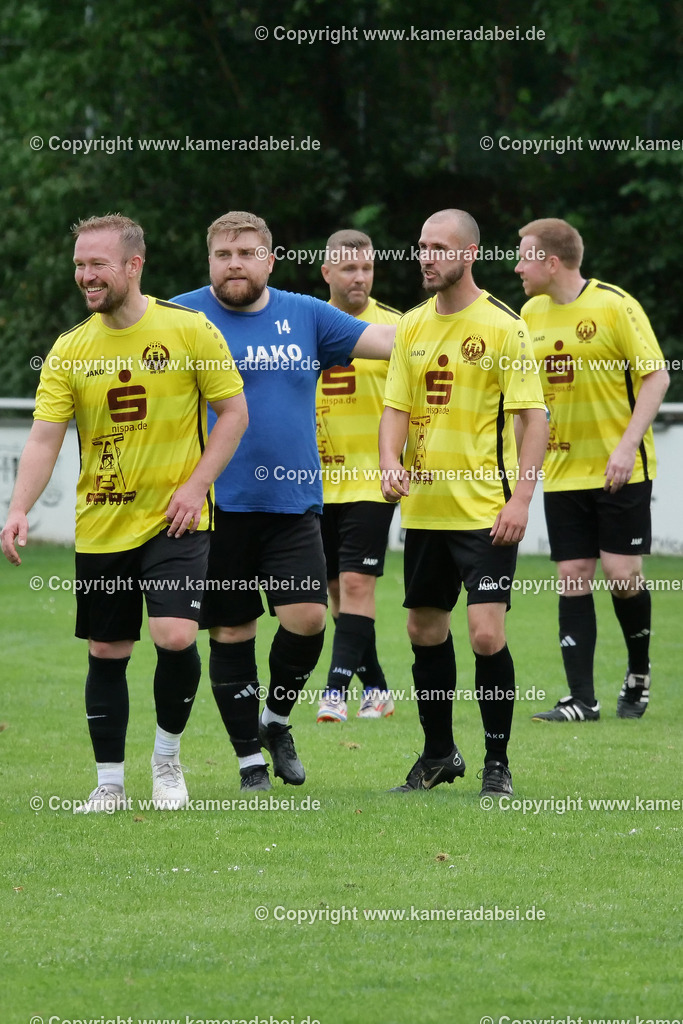 Fußball Kreisliga C : VFB Lohberg 2 - Duisburger FV 08 3 am 17.08.20205 in Dinslaken Lohberg | Fußball Kreisliga C : VFB Lohberg 2 (gelbe Trikots) - Duisburger FV 08 3 am 17.08.20205 in Dinslaken Lohberg - Realisiert mit Pictrs.com