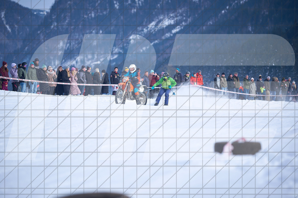 11. Holzknecht Skijöring | Skijöring am 24.01.2026: 11. Holzknecht Skijöring in Gosau am Dachstein, Oberösterreich, ÖsterreichFoto: © 2026 Martin Bihounek | mb-creative.eu