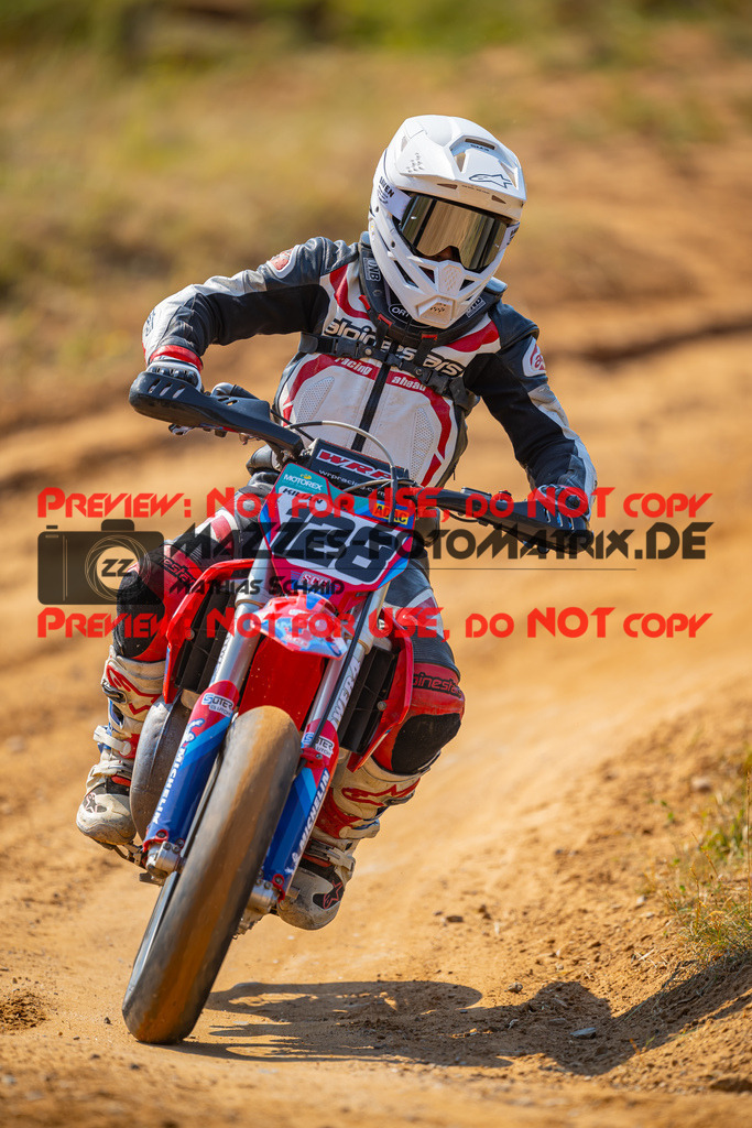 MaZZes-Fotomatrix-20260815-605144 | ROOKIES