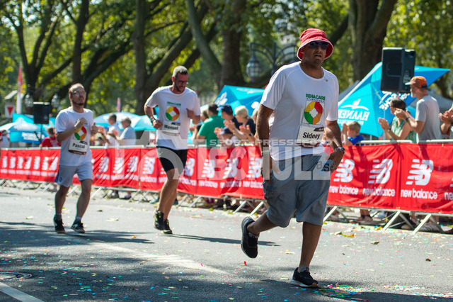 20240901_NSZ_4420_1 | DEU, Düsseldorf, 01.09.2024 Kö-Meile  - Realisiert mit Pictrs.com