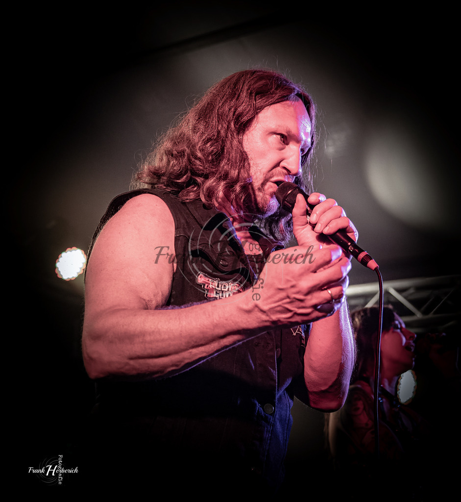 Audio Gun / Rosenberg / 18.07.2025 | Frank Herberich Fotografie, Frank Herberich, Fotografie, Hochzeit, Portrait, St. Peter Ording, Ording, Westerhever, Nordsee, Frank Fotografie, Hardheim,  Odenwald,Walldürn, Band,Eventfotografie - Realisiert mit Pictrs.com
