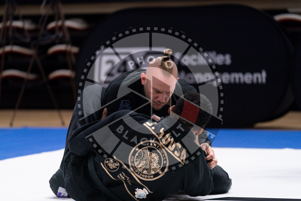 20241013PBB4936 | Athletes compete during the AJP Tour Europe Continental Jiu-Jitsu Amateurs & Masters Championship on October 13, 2024 in Almere near Amsterdam, Netherlands. © Chiara Dazi / photoblackbelt