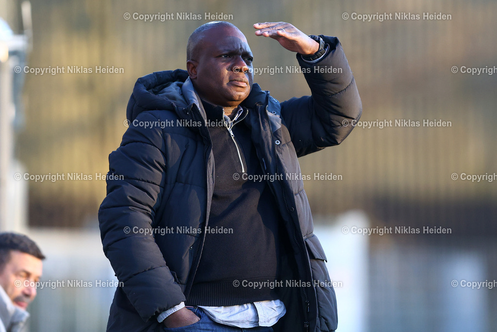 NH_FCEintrachtNorderstedt_1FCPhoenikLuebeck_RegionalligaNord_01042026 | Christiano Adigo (Trainer, 1. FC Phönix Lübeck)Fußball I Herren I Regionalliga Nord I Saison 2025-2026 I 20. Spieltag I FC Eintracht Norderstedt - 1. FC Phönix Lübeck I 01.04.2026 I Edmund-Plambeck-Stadion