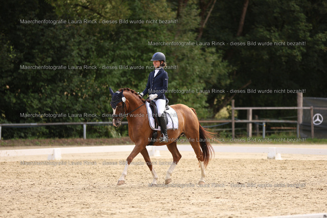 HG9A1148 | laurarinckfotografie - Realisiert mit Pictrs.com