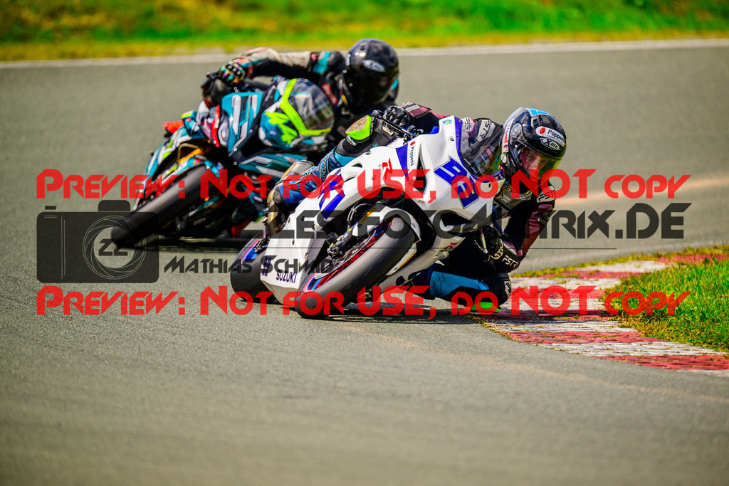 MaZZes_FotoMatrix_240728_6007705_6881 | STK