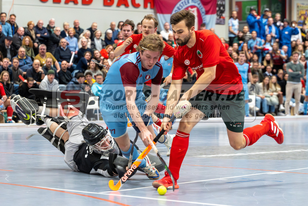 SFE_20260131_0117 | Mönchengladbach, Deutschland, 31.01.26: Hallenhockey 1. Bundesliga Herren Playoff zwischen Crefelder HTC - UHC Hamburg im GHTC Halle am 31.01.2026 in Mönchengladbach, Deutschland. (Foto von Stephan Fehrmann)Mönchengladbach, Germany, 31.01.26: Hallenhockey 1. Bundesliga Herren Playoff between Crefelder HTC - UHC Hamburg in GHTC Halle at 31.01.2026 in Mönchengladbach, Deutschland. (Foto from Stephan Fehrmann)
