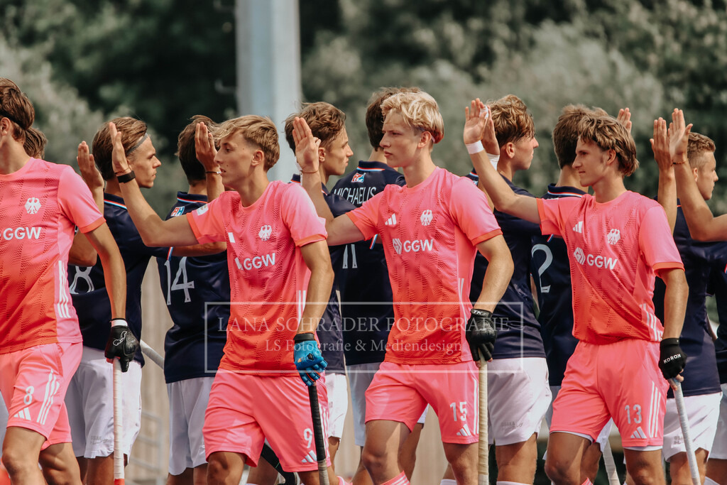 EM_MU18_F_GER-FRA_Lille_bearbeitet (46 von 433) | lanaschraderfotografie - Realisiert mit Pictrs.com